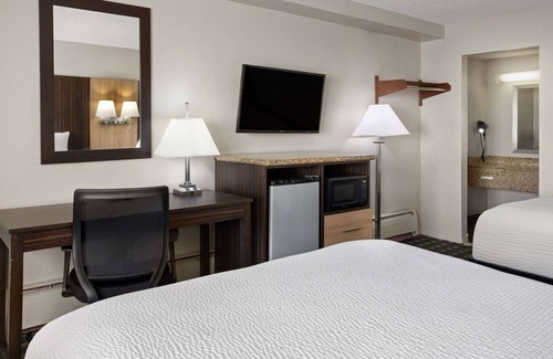 Tonawanda Hotel | Days Inn by Wyndham Tonawanda/Buffalo