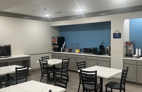 Denham Springs Hotel | Days Inn by Wyndham Denham Springs-Baton Rouge East