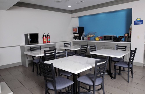 Denham Springs Hotel | Days Inn by Wyndham Denham Springs-Baton Rouge East