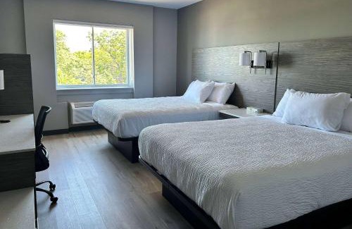 Summerside Hotel | Days Inn & Suites by Wyndham Summerside