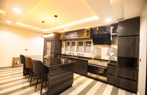 Bukuru Apartment | Db Continental Loft Apartment