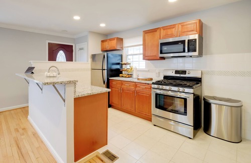 Wheaton-Glenmont House | DC Area Home ~ 1 Mi to Metro: WFH Friendly!