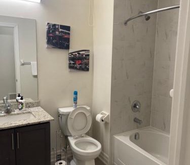 Bowmanville Apartment | DDCOLA serviced apartments