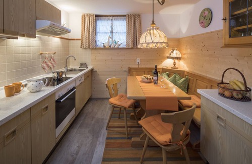 Baiersbronn Apartment | Vacation home Schenk feel-good apartment - WEISSENBACH-quiet south-facing location by the forest