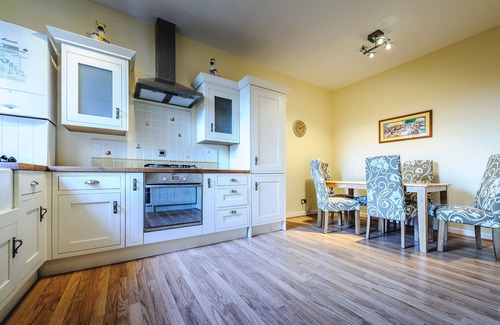 Llanishen Cottage | De Courceys Manor Cottages