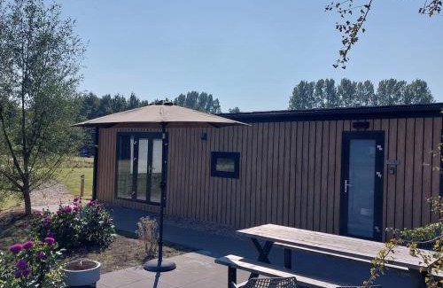 Driewegen House | De Eend - Tiny house in de Zeeuwse Natuur