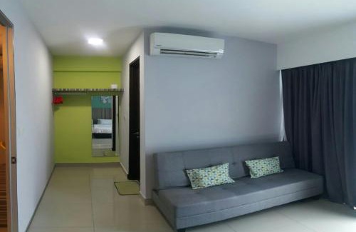 Shah Alam House | De Houz @ Setia Alam Trefoil Homestay