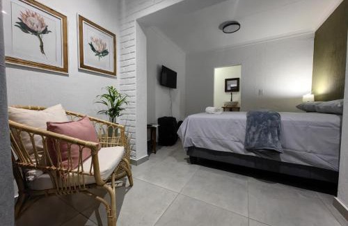 Northcliff House | De Nachte Guest Suites