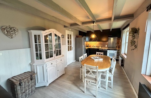 De Panne House | De Panne: 6 pers. fisherman's house in a holiday resort with pool/free WIFI
