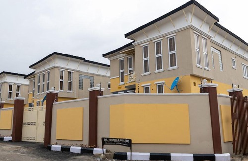Ibadan Apartment | De Project Residence