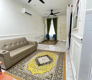 Bagan Belat House | De Raisha Homestay