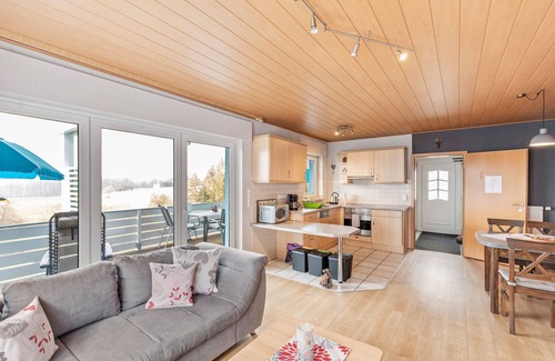 Sankt Katharinen Apartment | Apartment 'Mit Aussicht' with Private Terrace, Shared Garden and Wi-Fi