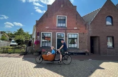 Vollenhove House | De Scheve Deur