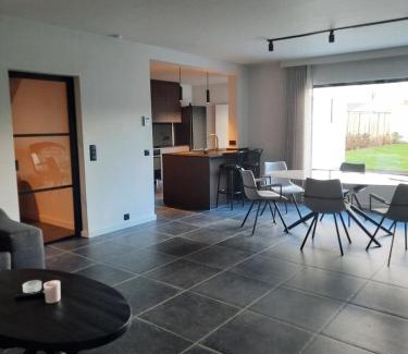Izegem House | Dea