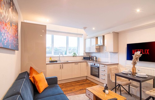 Kirkheaton Apartment | DealHouse 1 Bedroom Spiral Stairs & Shower