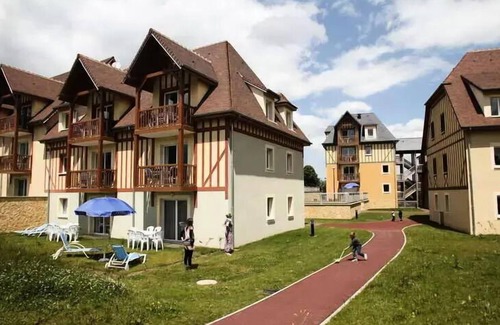 Saint-Arnoult Apartment | Deauville Farm - maeva Home - Comfort 2 bedroom apartment (6 people)