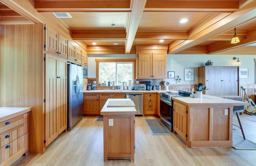 Decatur Island Cabin | Decatur Island Hideaway w/Sweeping San Juan Views