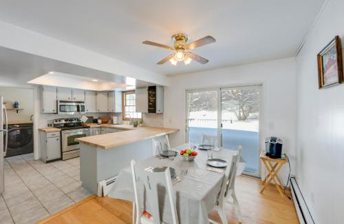 West Eaton House | Deck and Fire Pit Cozy Escape in Morrisville!