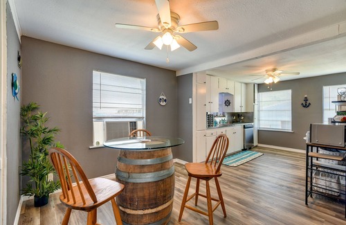 Freeport House | Deck & Fenced-In Yard: Texas Escape!
