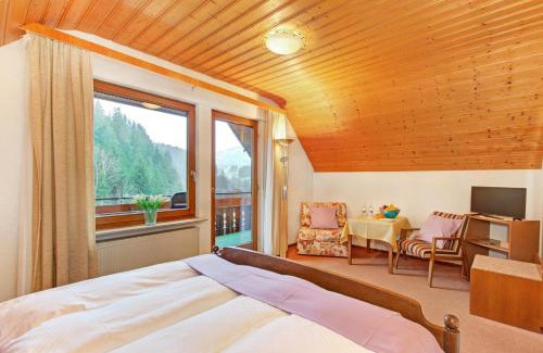 Kalberbronn Hotel | Decker's Bio Hotel zum Lamm