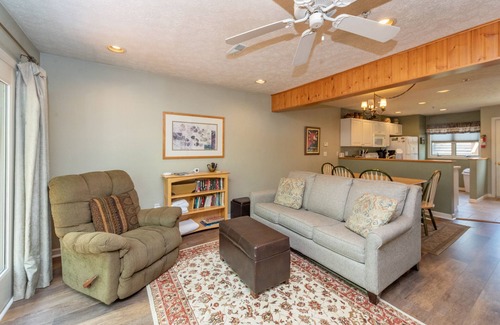 McHenry House | Deep Creek Dog Friendly Getaway w/Hot Tub