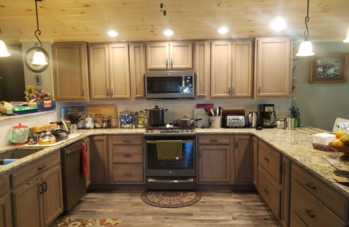 Jersey Mills House | Deep Water Retreat - Great location directly on Big Pine Creek with trail access
