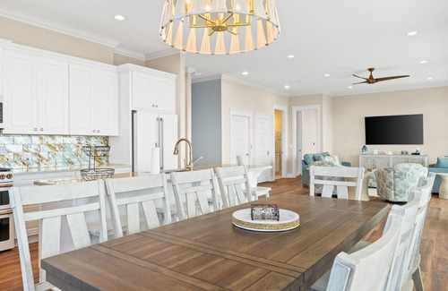 Indian Pass House | "Deepwater Dream" - Private Pool and steps from the beach!