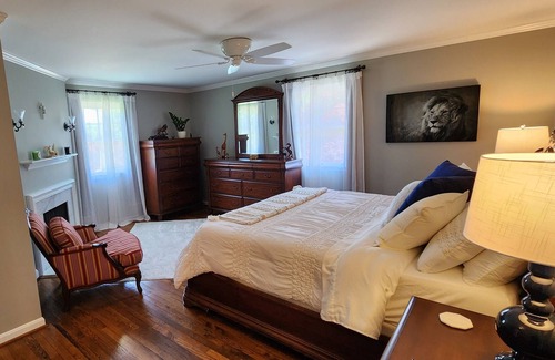 Carrolltowne Cottage | Deer Park Retreat