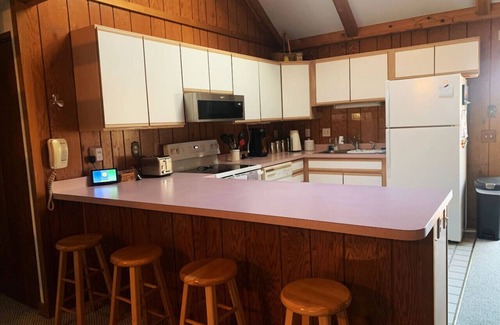 Terra Alta Cabin | Deer Ridge Cozy 2-Bed Cabin w/fire pit & fireplace