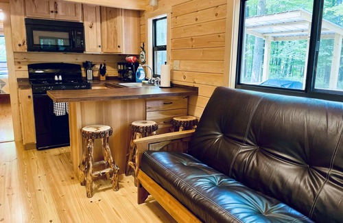 Cherry Creek Cabin | Deer Run Summary: The