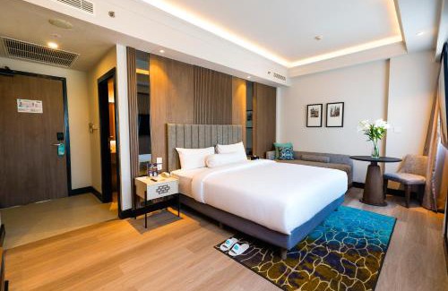 Suko Manunggal Hotel | Deka Hotel Surabaya HR Muhammad