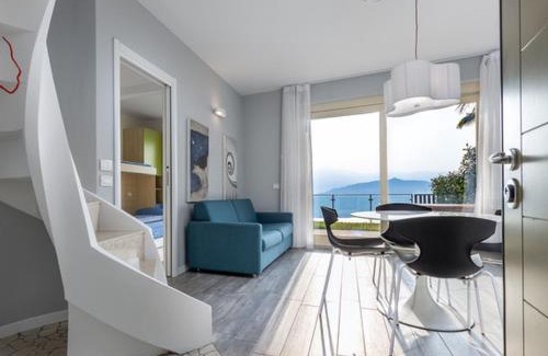 Parzanica Apartment | Delfi - amazing design apartment with Lake view