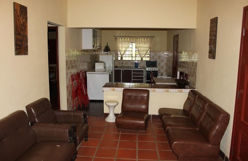 Amparo House | DELICIOUS COTTAGE, SWIMMING POOL/BARBECUE/STOVE - BLACK SAW