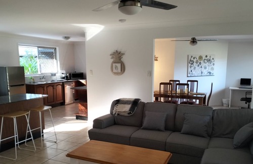 Wolfdene Other | Delighful 4 bdr home in a peaceful setup near Brisbane, Gold Coast & theme parks