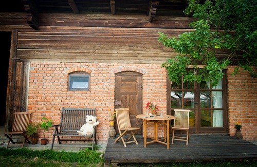 Pauleni-Ciuc House | Delightful 3+1 room barn with indoor fireplace and activity garden.