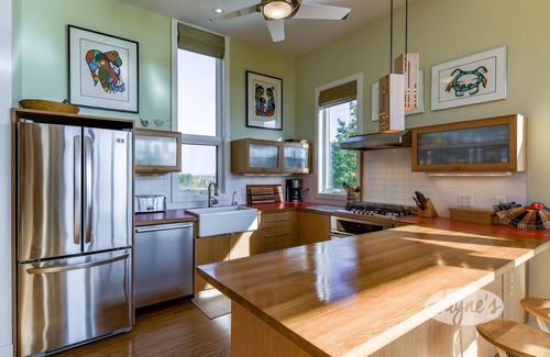 Glencairn House | Delightful 4 bedroom 3 bath renovated farmhouse near Creemore