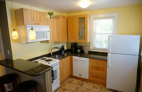 Plymouth Apartment | Delightful, Cozy Upper Flat in Plymouth, Michigan