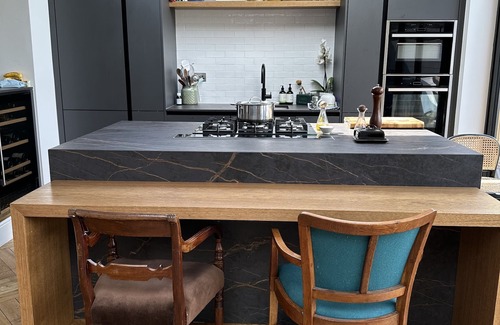 Mortlake House | DELIGHTFUL FAMILY HOME NEAR RICHMOND PARK
