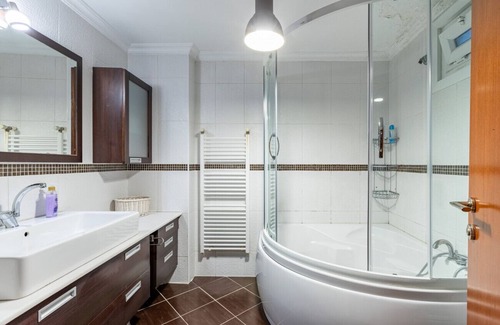 Uskudar Apartment | Delightful Flat with Bosphorus View in Kuzguncuk