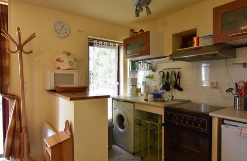 Onlay House | Delightful Holiday Home in Onlay (nievre) with Fenced Garden