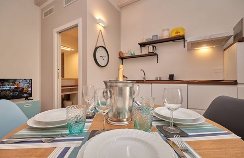 Desenzano del Garda City Centre Apartment | Delightful apartment in the historic center of Desenzano for 4 people.
