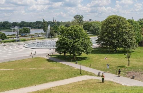 Nowe Miasto Apartment | Delightful New Town Square Apartment