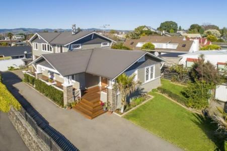 Tauranga South House | Delightful on Devonport