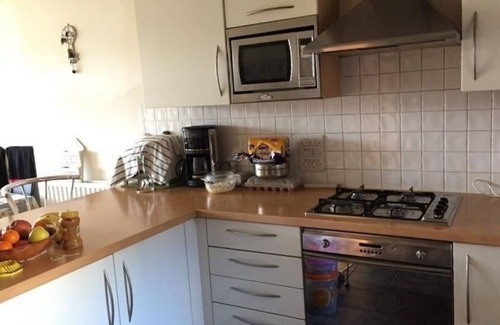 North Finchley Apartment | delightful stay in our charming 2-bedroom house