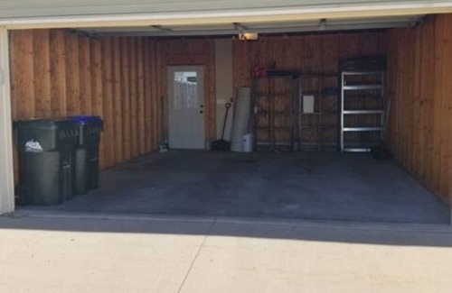 Mann House | Delightful Townhouse in Trendy Quiet Neighborhood