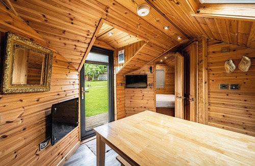 Delny RV Rental | Delny Glamping