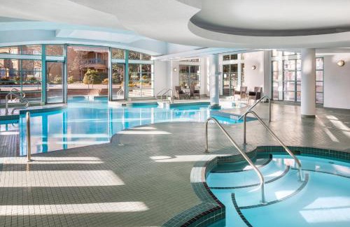 Kelowna Central Business District Resort | Delta Hotels by Marriott Grand Okanagan Resort