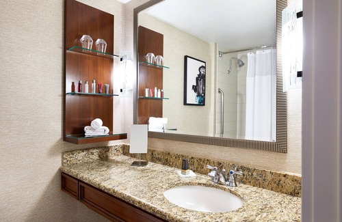 Mesa Hotel | Delta Hotels by Marriott Phoenix Mesa