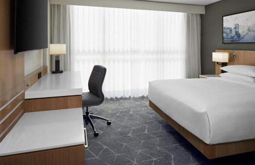 Calgary Hotel | Delta Hotels Calgary Airport In-Terminal