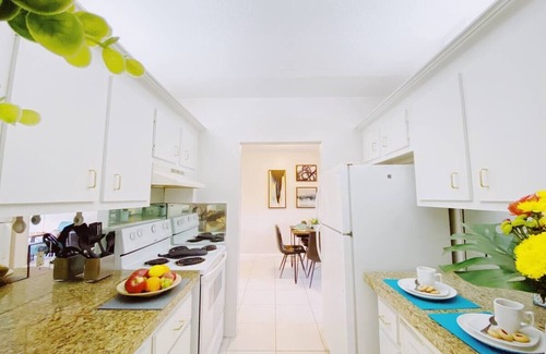 Lighthouse Point Apartment | Deluxe 1-Bedroom Escape in Lighthouse Point